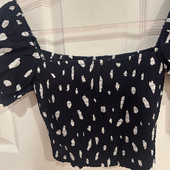 Aritzia Wilfred puff sleeve top - Picture 4 of 5